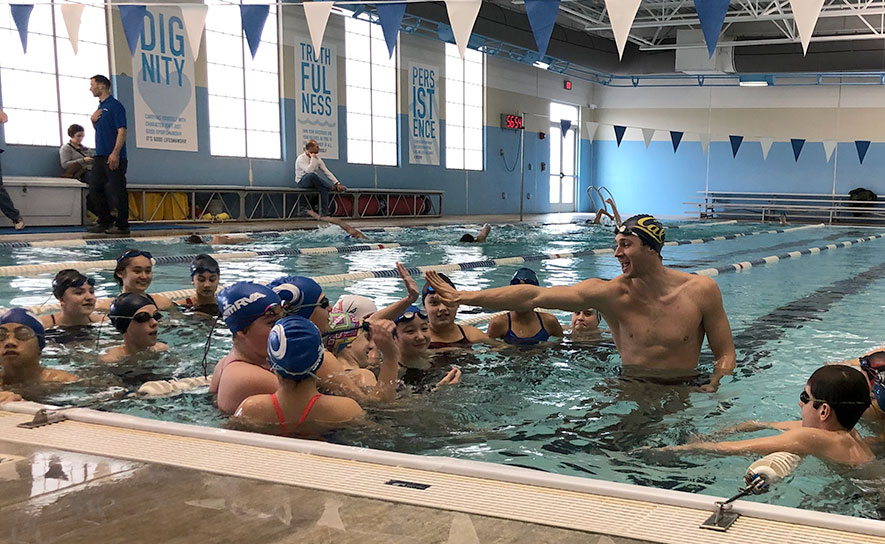 Ryan Murphy with Swimmers from SwimRVA