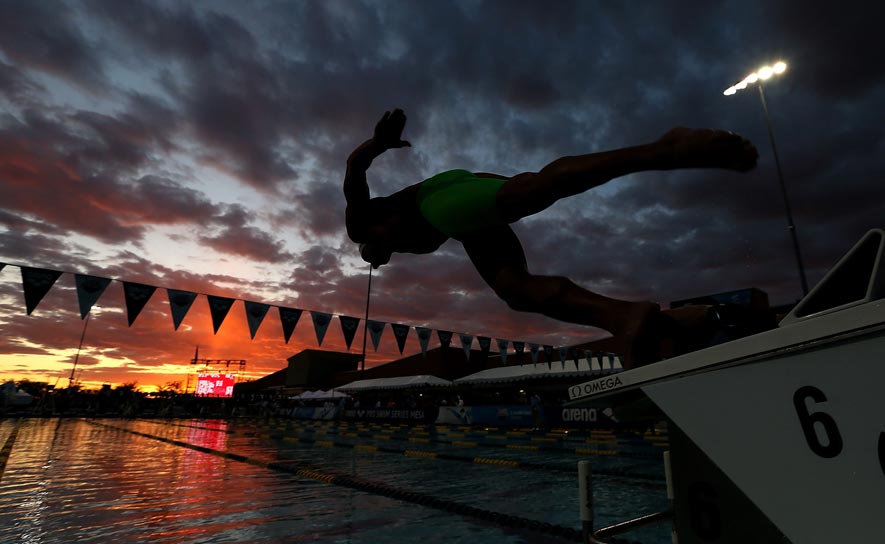 Swimmer Diving In - arena Pro Swim Series