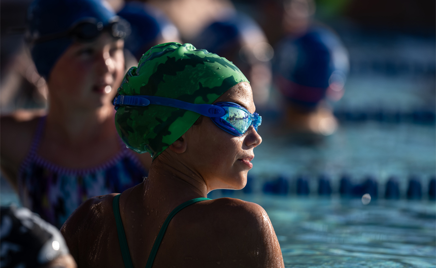 Age Group Swimmers at Wall