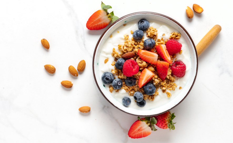 Yogurt with Oats and Fruit